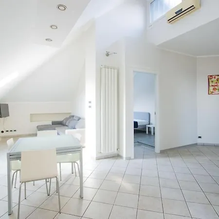 Loft Eugenio - *large And Bright Apartment* Турин