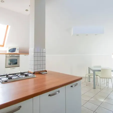 شقة Loft Eugenio - *large And Bright Apartment*